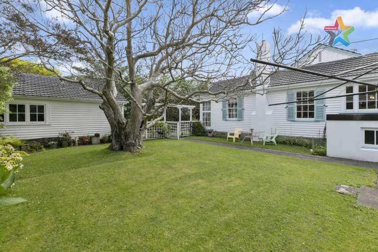 68 Woburn Road Woburn_18