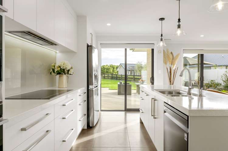 23 Mike Smith Drive Cambridge_6