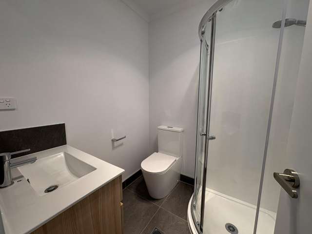 2B/23 Hibiscus Avenue Hamilton Lake_4