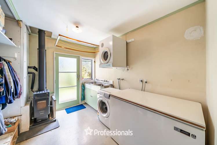 1119 Coast Road Wainuiomata Coast_14