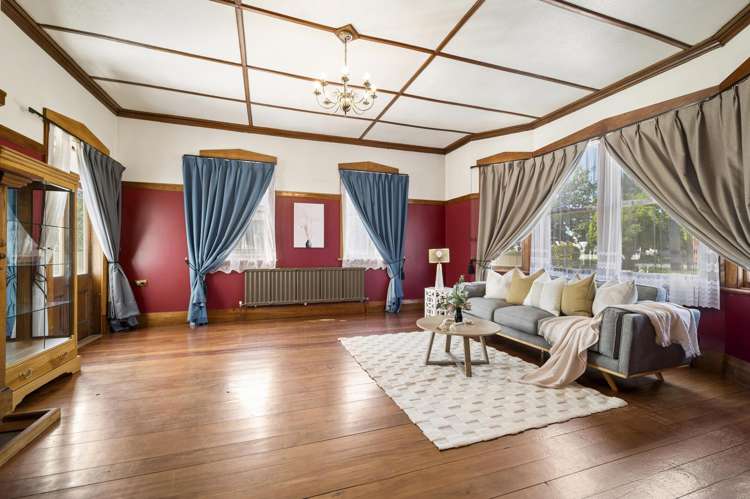 77 Ranolf Street Victoria_2