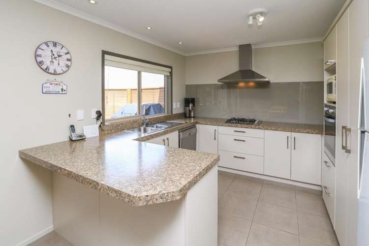 38 Heathfield Avenue Huntington_3