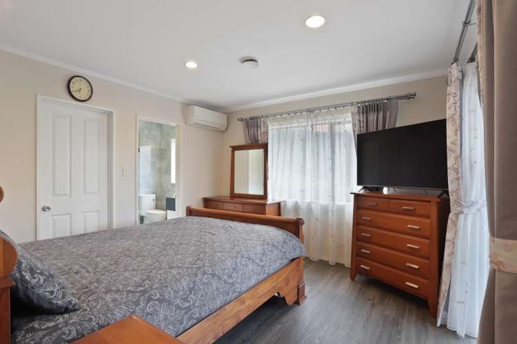 64 Milan Drive Glen Eden_13