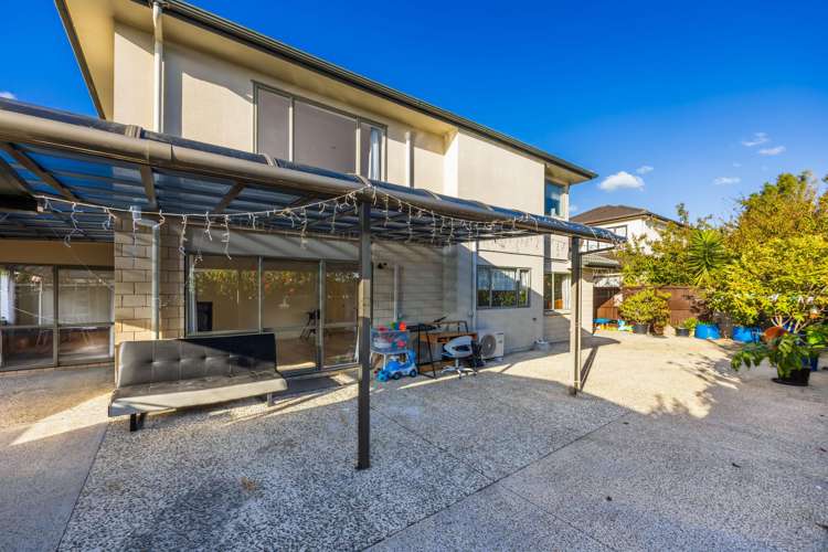 87 Middlefield Drive Flat Bush_18