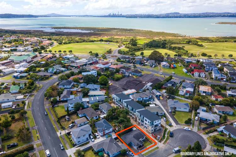 2/18 Gloria Avenue Te Atatu Peninsula_16
