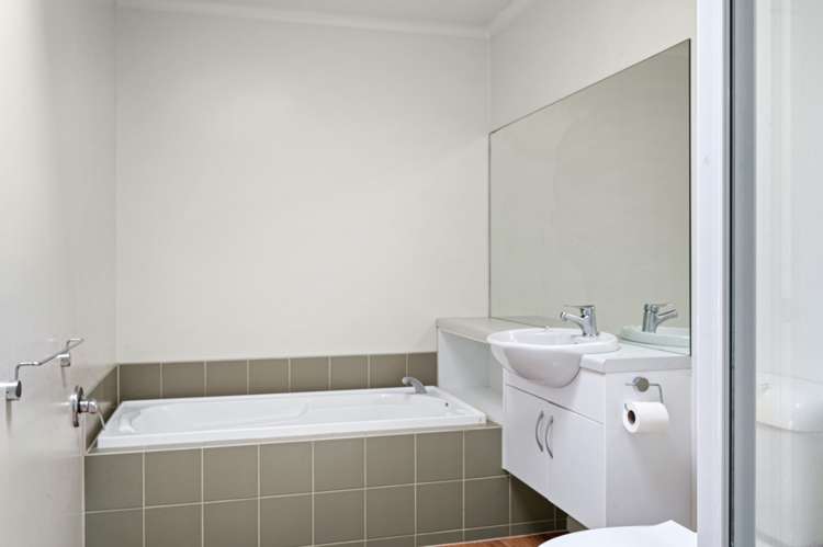 57a Aspiring Avenue Flat Bush_6