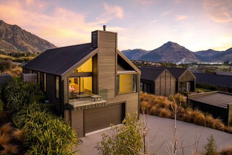 8 Falconer Rise Jacks Point_8