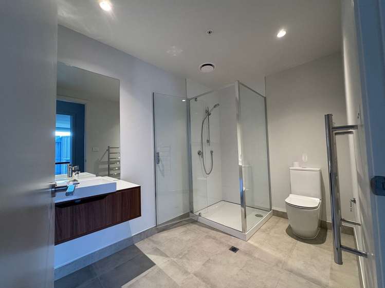 410R/11 Spring street Onehunga_8