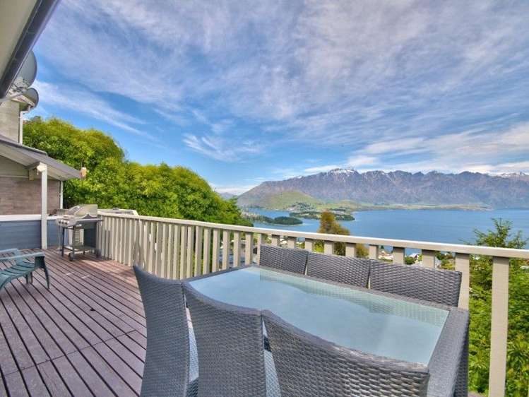 37a Greenstone Place Fernhill/Sunshine Bay_12