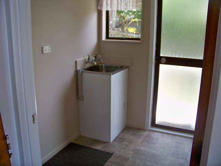 9b Logan Place Blenheim Central_13