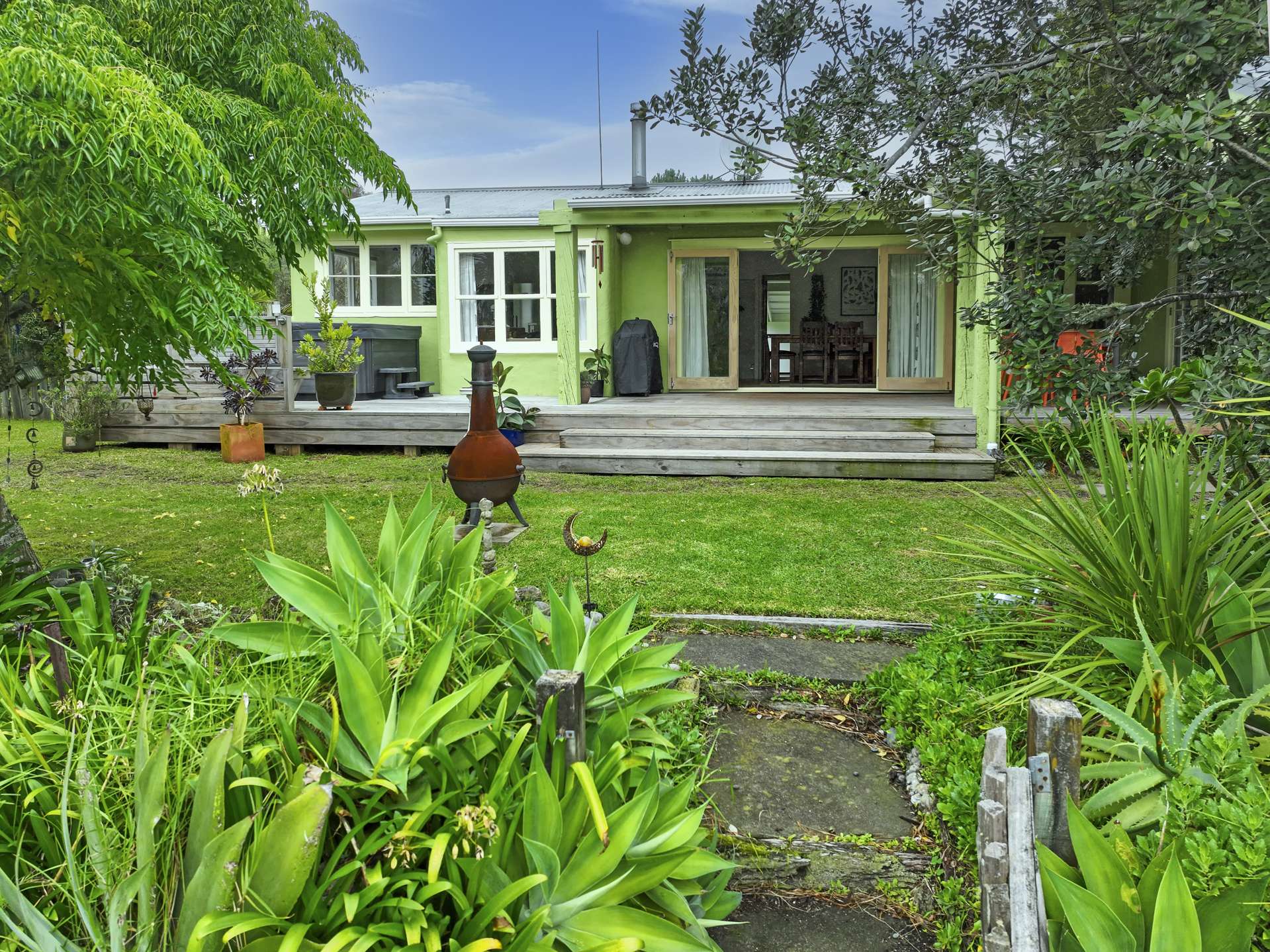 27 Ymca Road Mahia_0