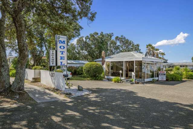 387-391 Hibiscus Coast Highway Orewa_4