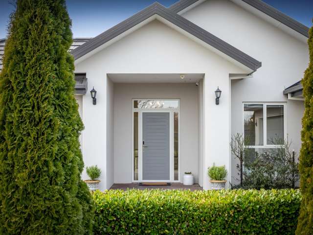 Stylish, High-Spec Living for Garden Lovers
