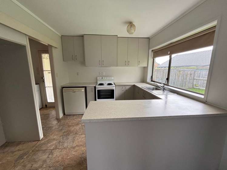 5B Hedge Row Sunnyhills_5