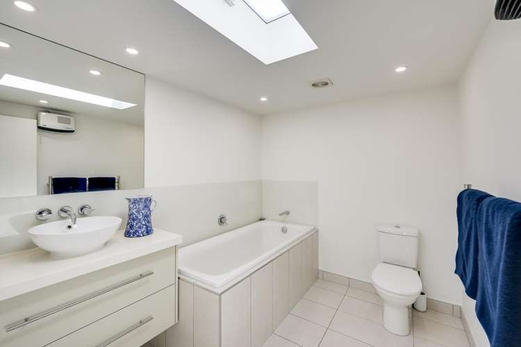 'Lochiel' - 105 Longlands Road West Longlands_22