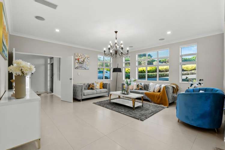 16 Michael Bosher Way Flat Bush_26