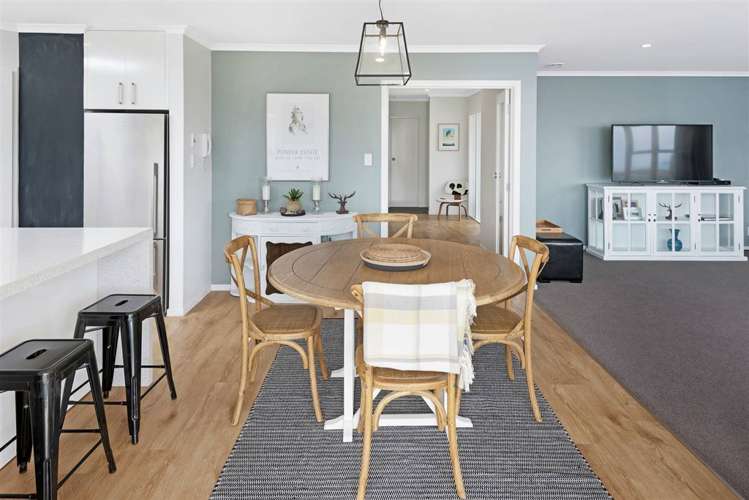 16 Bert Wilson Place Cockle Bay_6