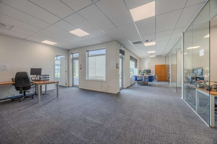 2/10 McCormick Street Wanaka_12