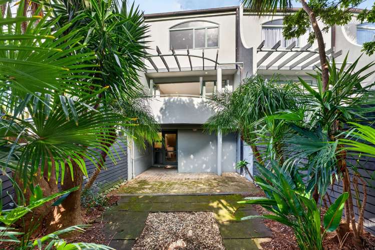 E/1 Hillcrest Avenue Hillcrest_5