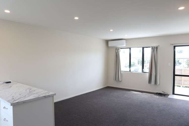 4/12 Ambrico Place New Lynn_2