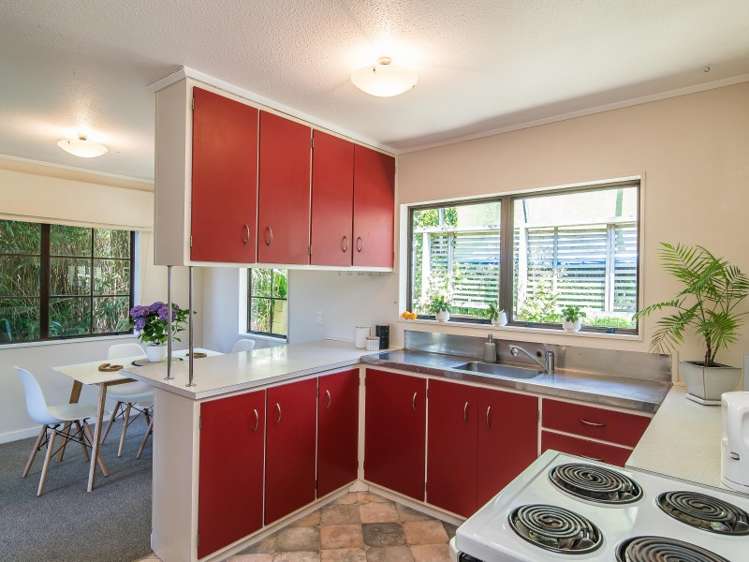 91 Percy Dyett Drive Karori_6