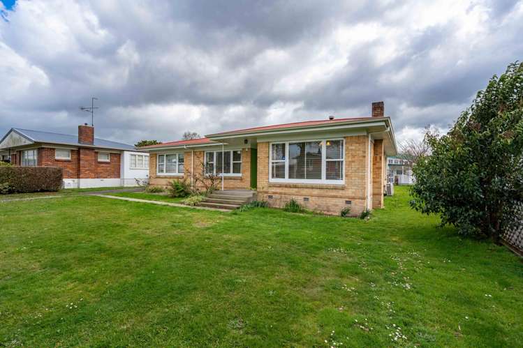 7 Scott Avenue Hamilton East_1