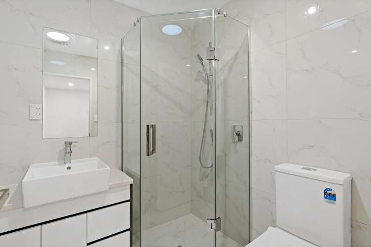 1,2,8/273 Mt Albert Road Sandringham_17