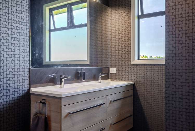 151 Mount Stewart Halcombe Road Sanson_23