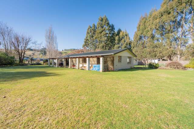 1063 Te Anau Mossburn Highway Te Anau Surrounds_1