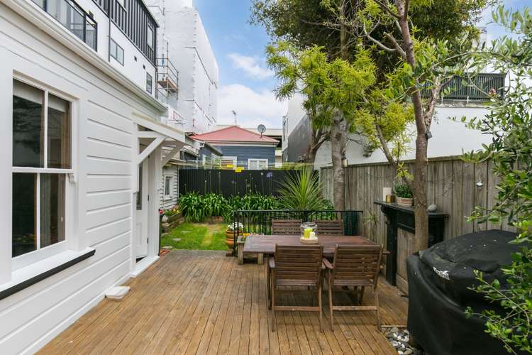 14 Constable Street Newtown_16