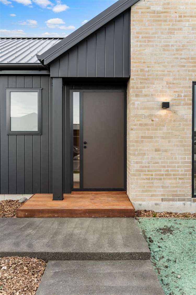 8 Silvergrass Way_4