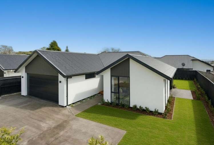 32 Cupola Crescent_0