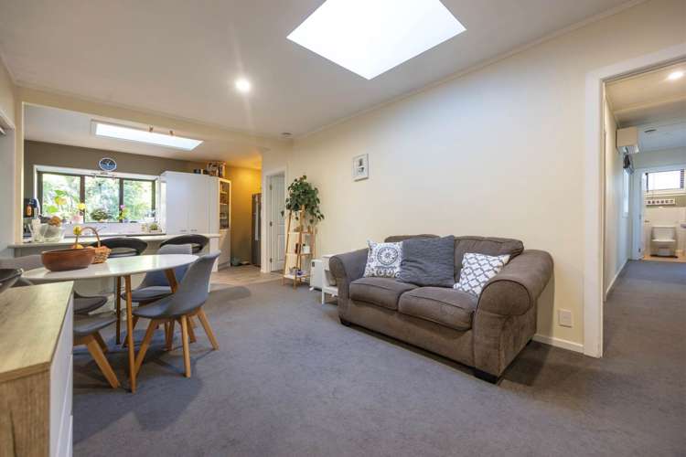 76 Waima Crescent_4