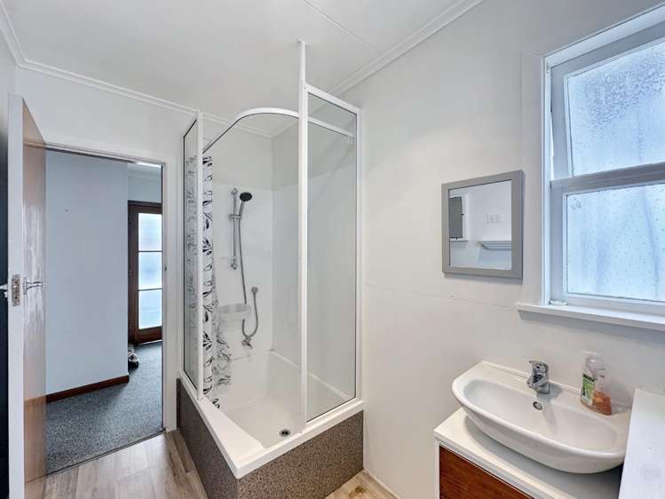 1/30 Guyton Street 1235_11