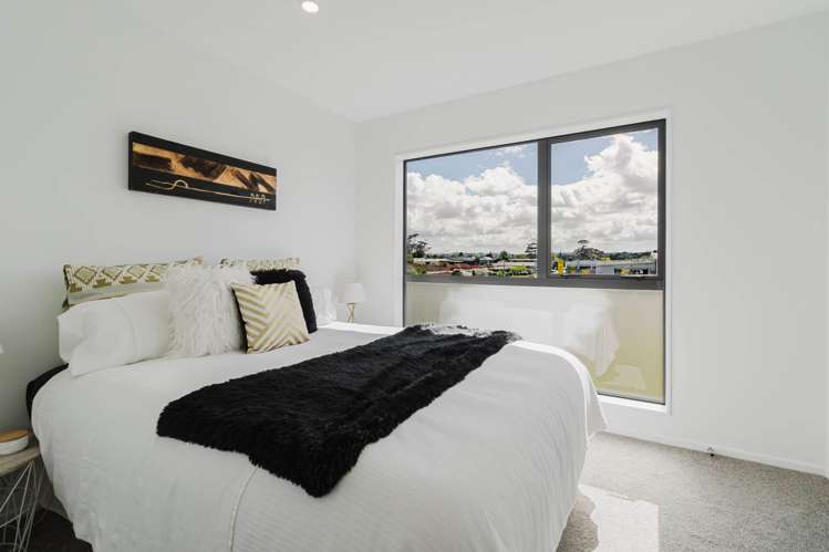 4/17 Barneys Farm Road Clendon Park_8