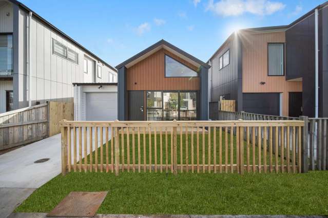 Standalone 3-Bedroom, 2-Bathroom Home with Single Garage – Papakura