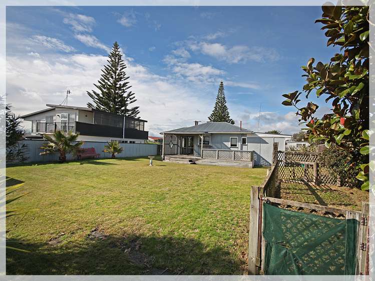 8 Kennedy Street Foxton Beach_17