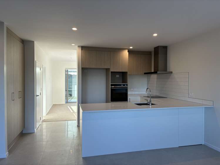 101 WAITUARUA DRIVE "Waiata Shores" Takanini_13