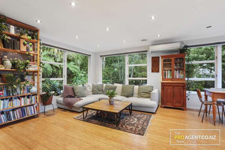146 Woodlands Park Road Titirangi_5