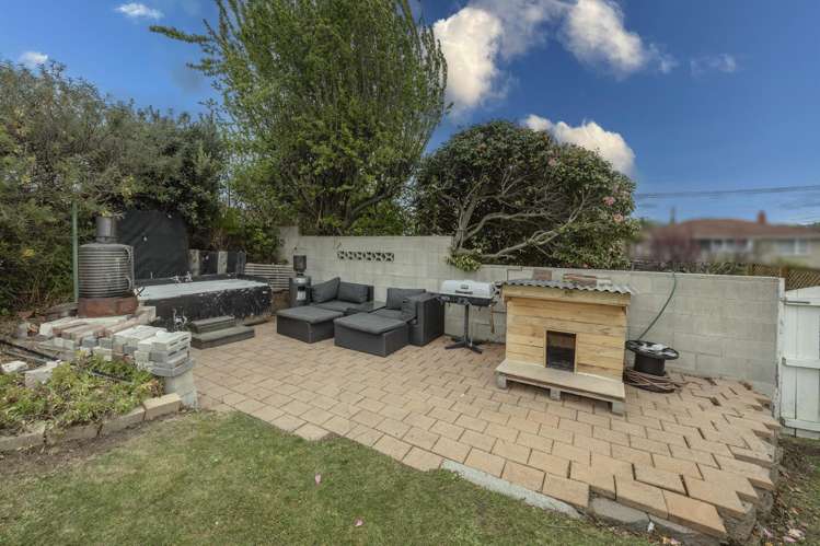 26 Arrow Crescent Holmes Hill_17