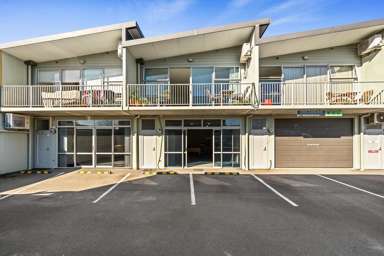 21/60 Parton Road_2