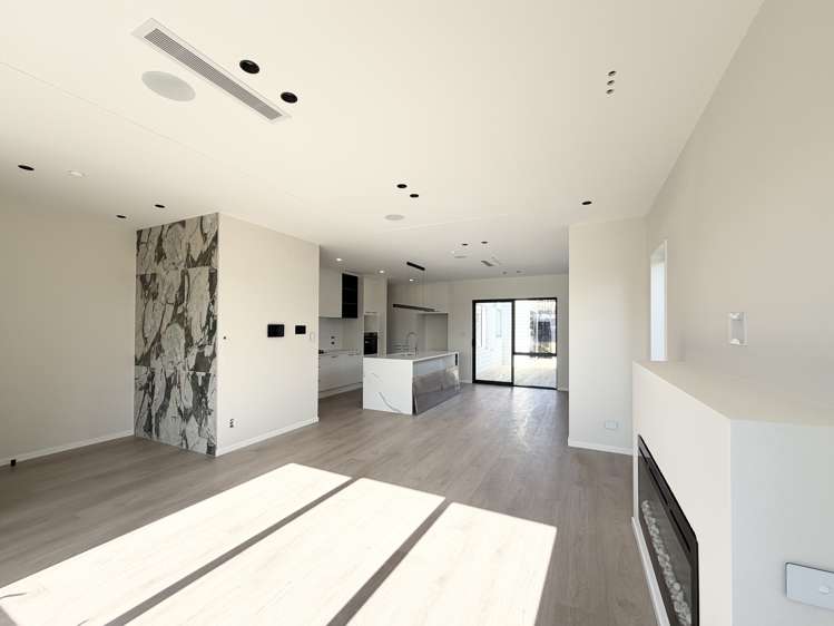 7 Lambert Road_2