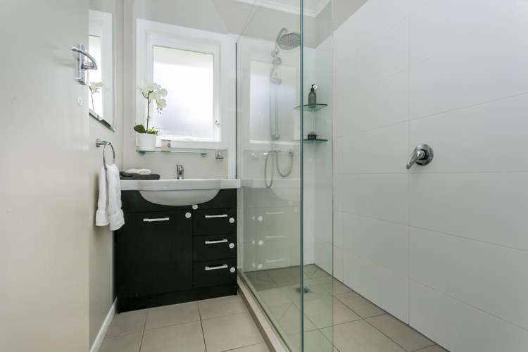 2/13 Manuka Road Bayview_15