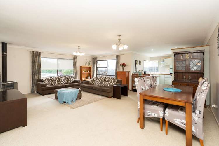 17 Moverley Place Pukete_11