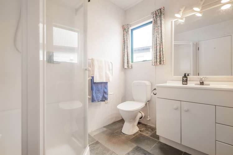 10 Ajax Head Pauanui_9