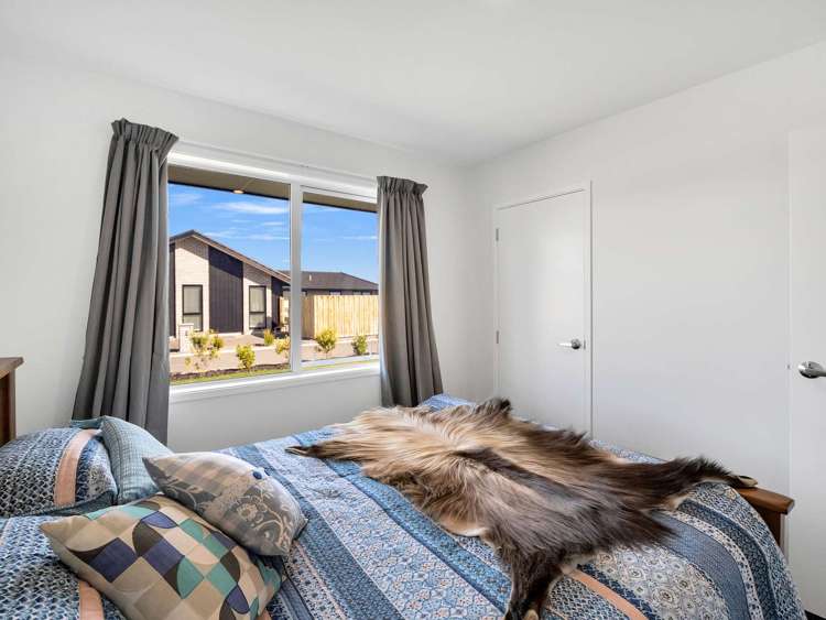 2 Upham Way Amberley_31