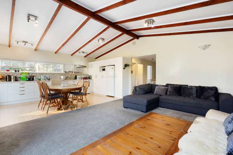 22 James Evans Drive Northcote_6