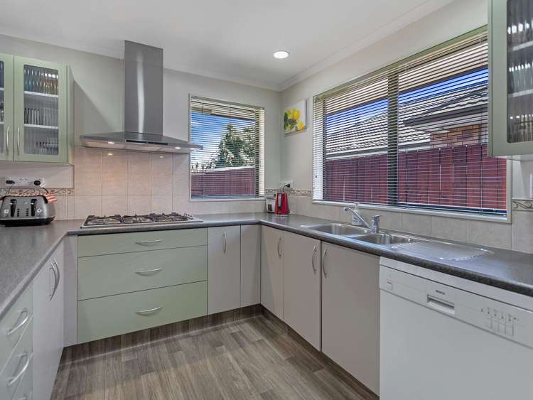 23 Finchley Place Hamilton East_9