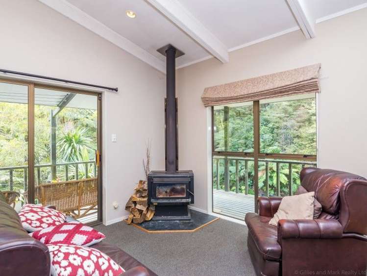 7c Tiniroa Grove Silverstream_5