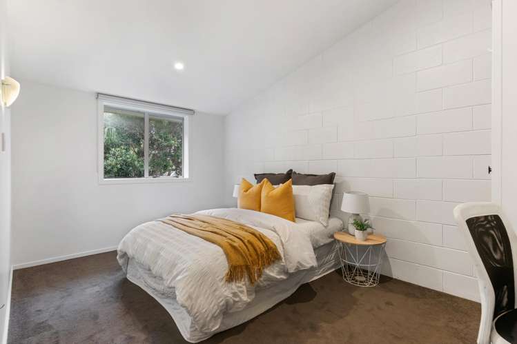 20/125 Queens Drive Lyall Bay_5